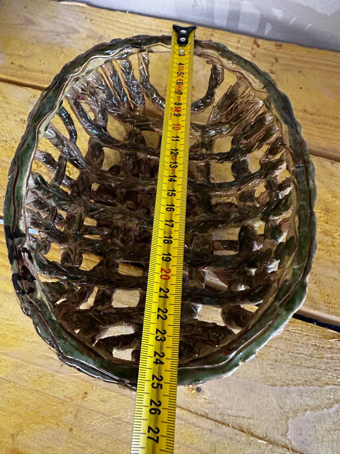 Vintage woven ceramic basket / empty pocket 19 / 25 cm