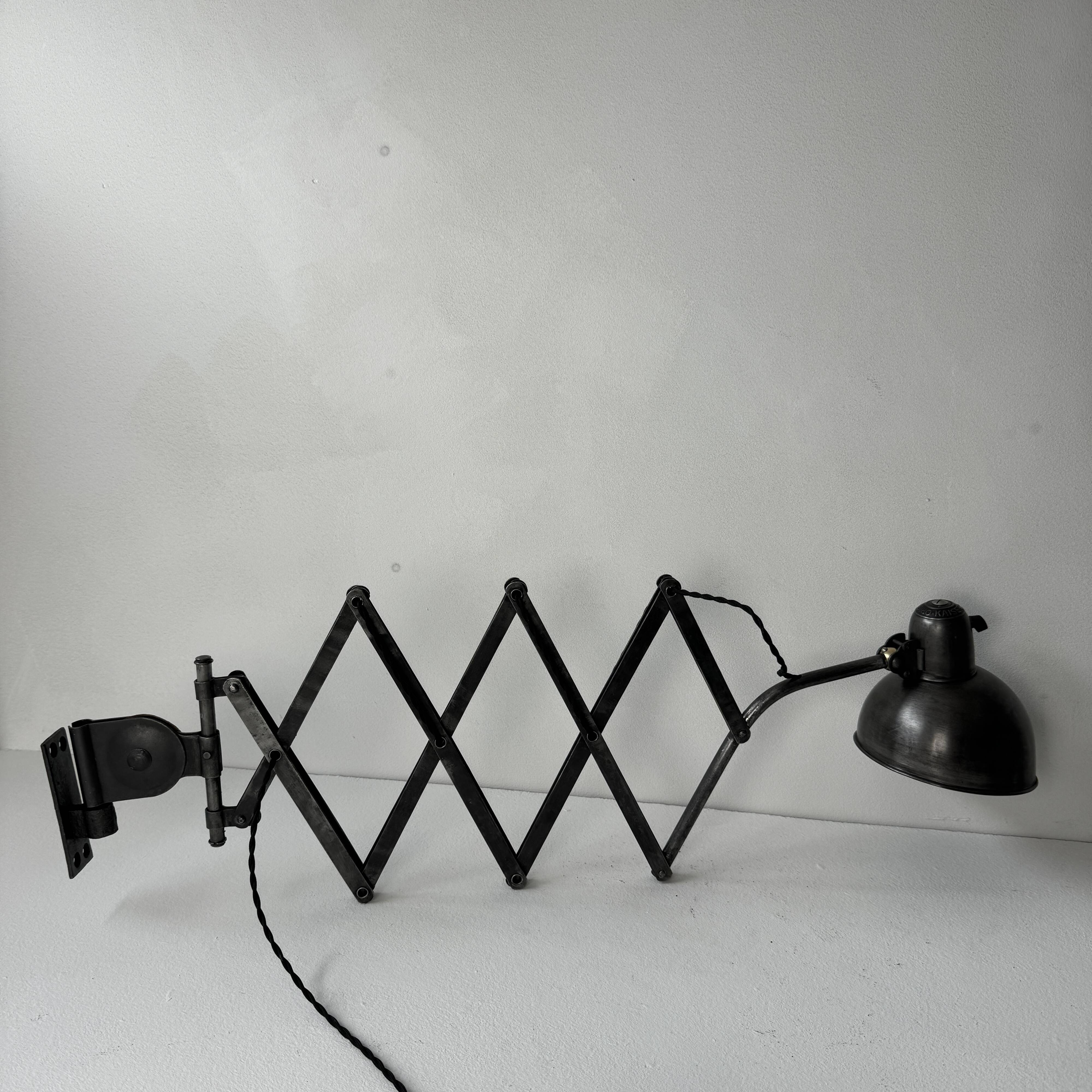 Ancienne lampe applique accordeon « Kaiser idell » Bauhaus