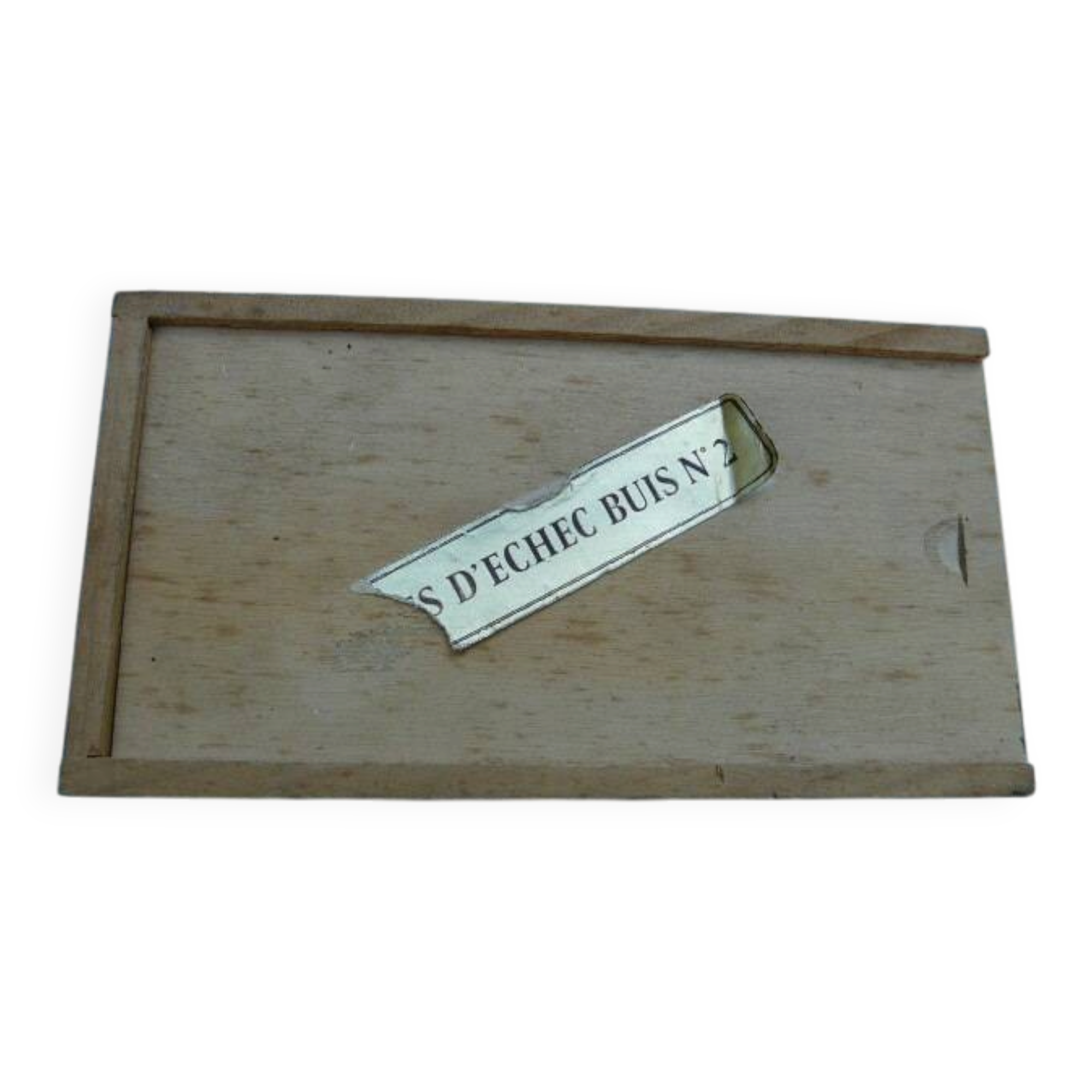 Vintage Staunton chess set in solid boxwood – Size 2 in its box.