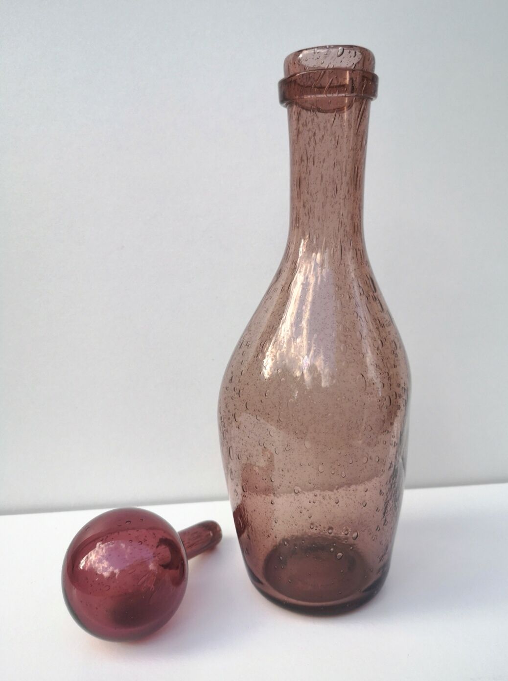 Bottle / decanter in biot bubbled glass