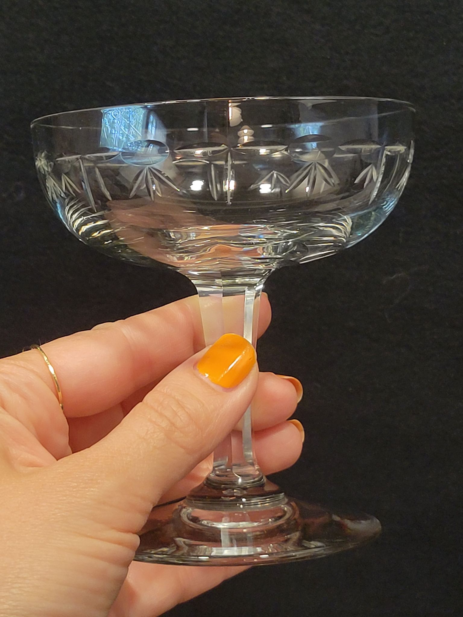 4 Antique Champagne Glasses In Engraved Crystalline