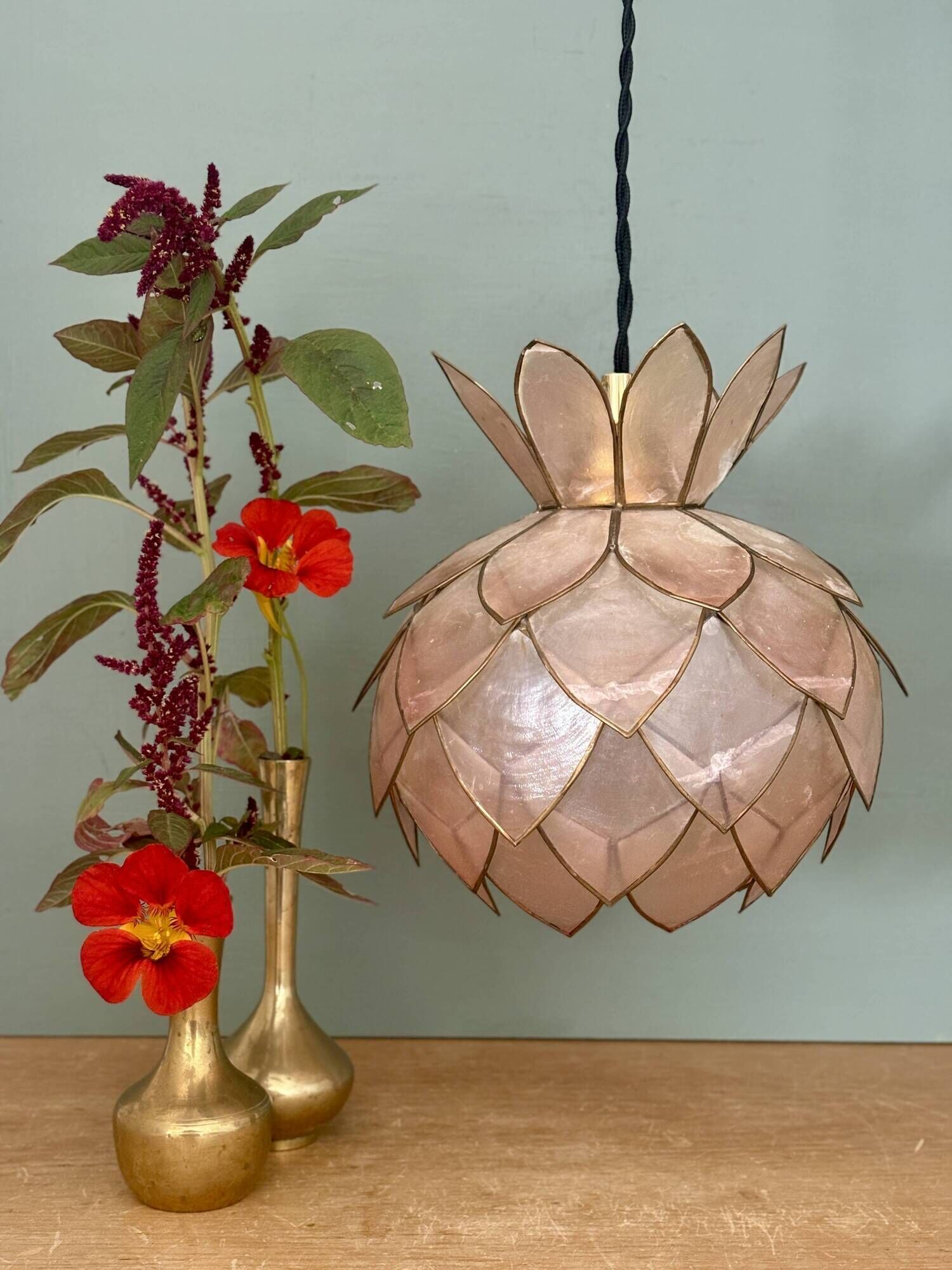 Vintage pink mother-of-pearl pendant light