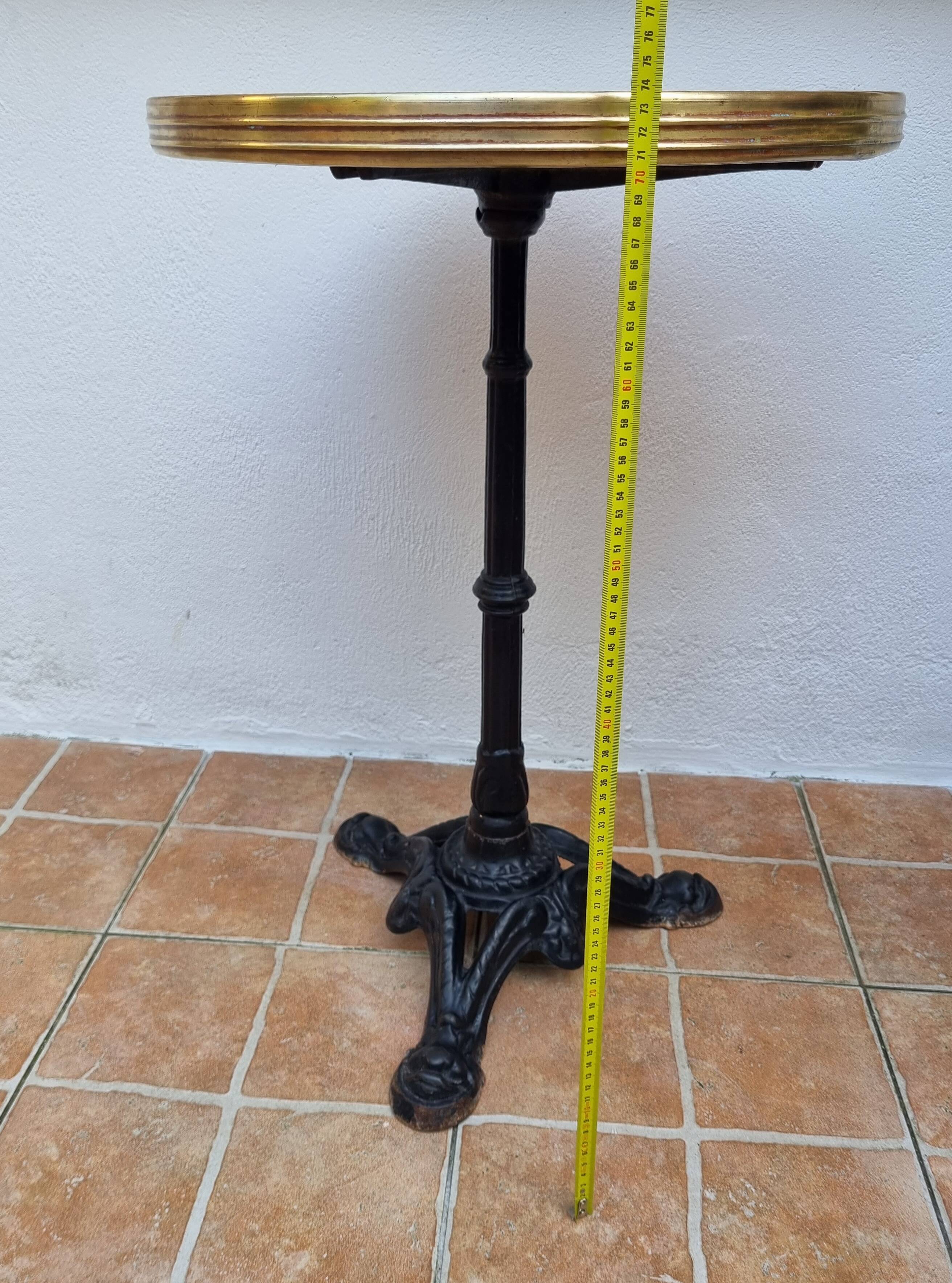 Antique 50s tripod bistro table, 74 cm