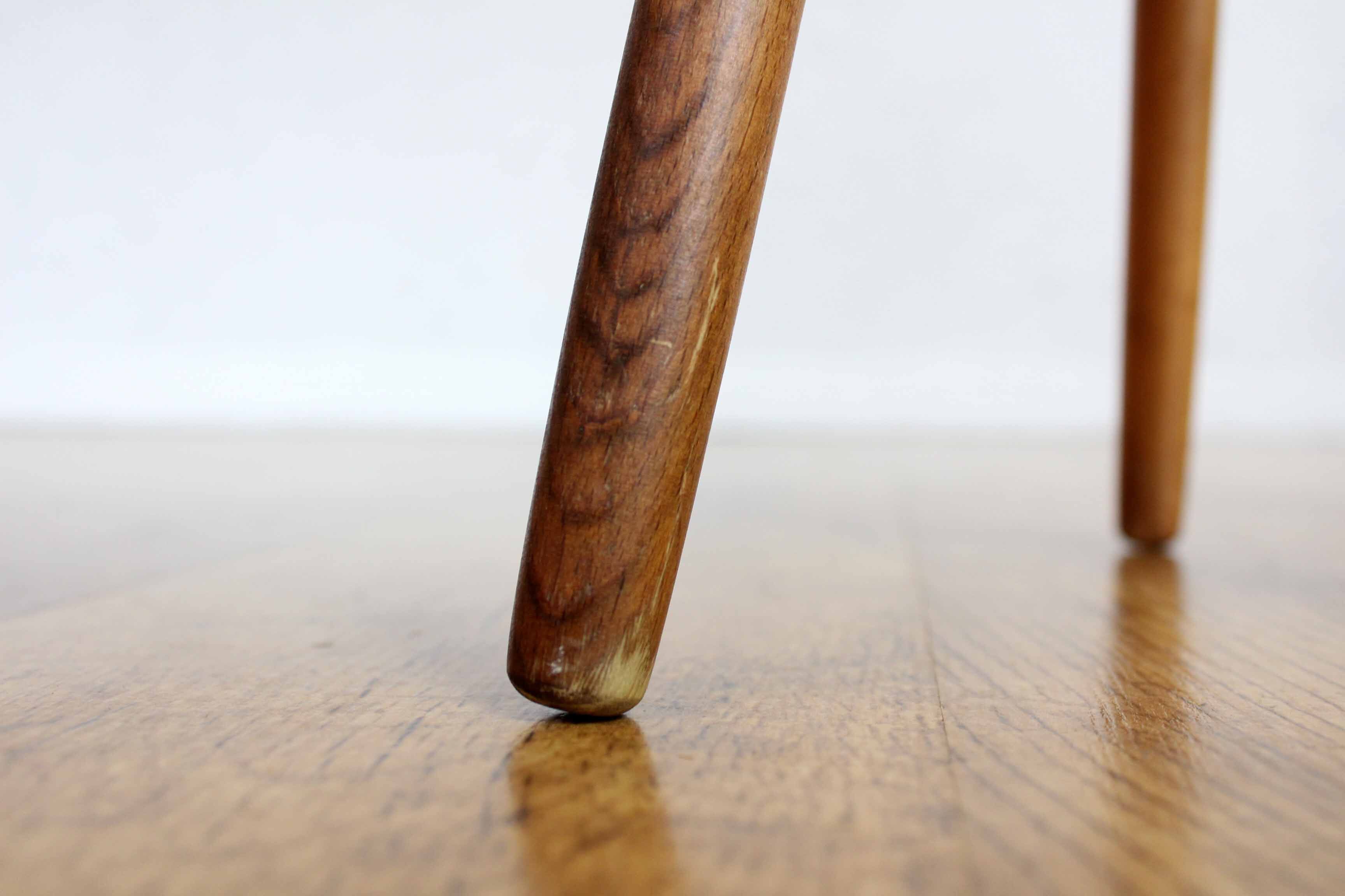 Tripod pedestal, plant holder