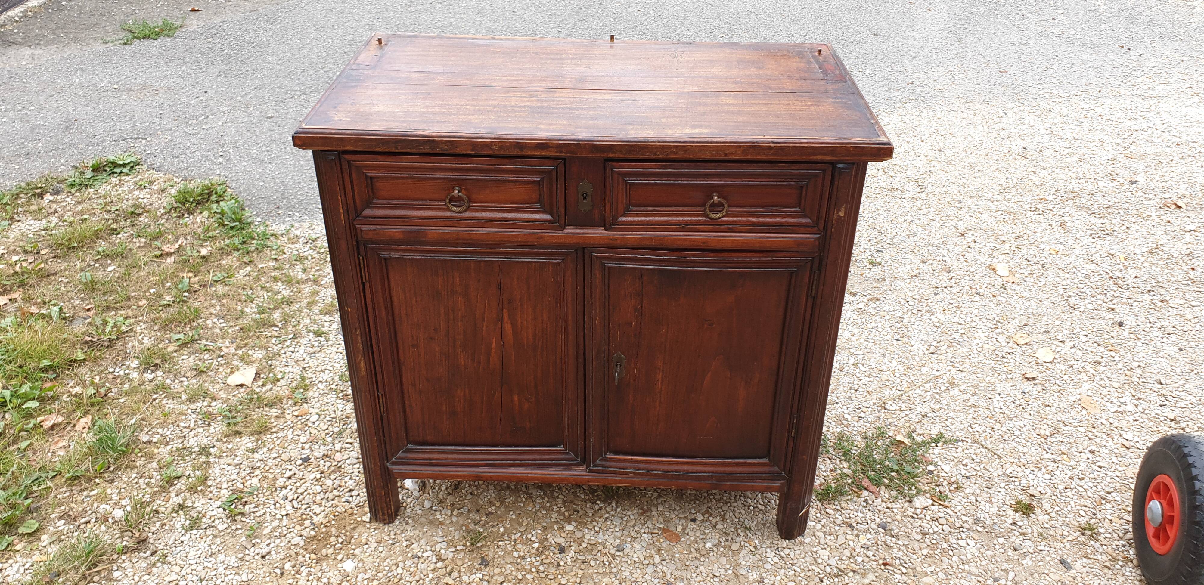 Buffet à gradin enfant  de petite taille