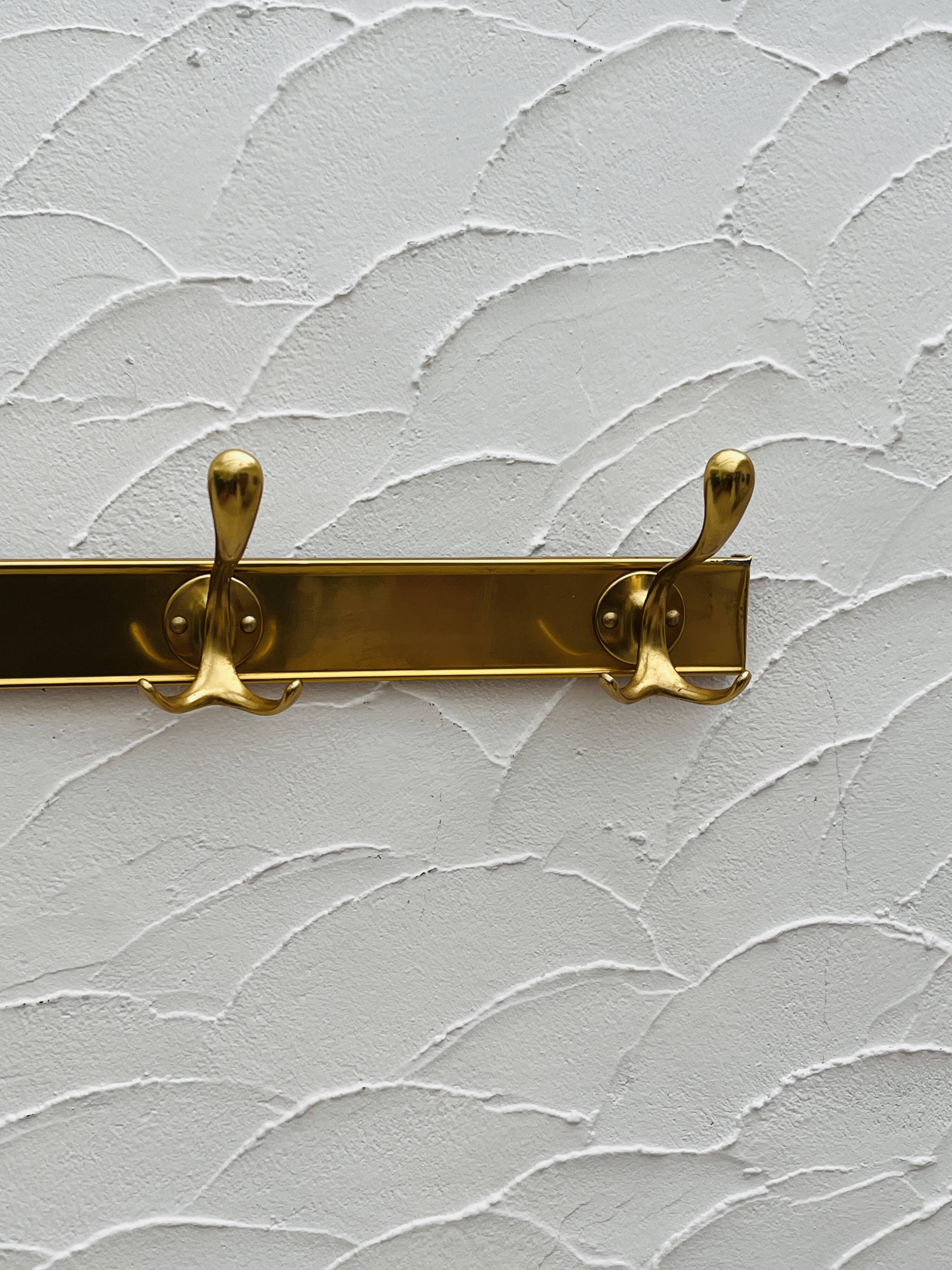 Porte-manteau en aluminium anodisé