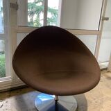 Globe armchair with ottoman by Pierre Paulin for Artifort