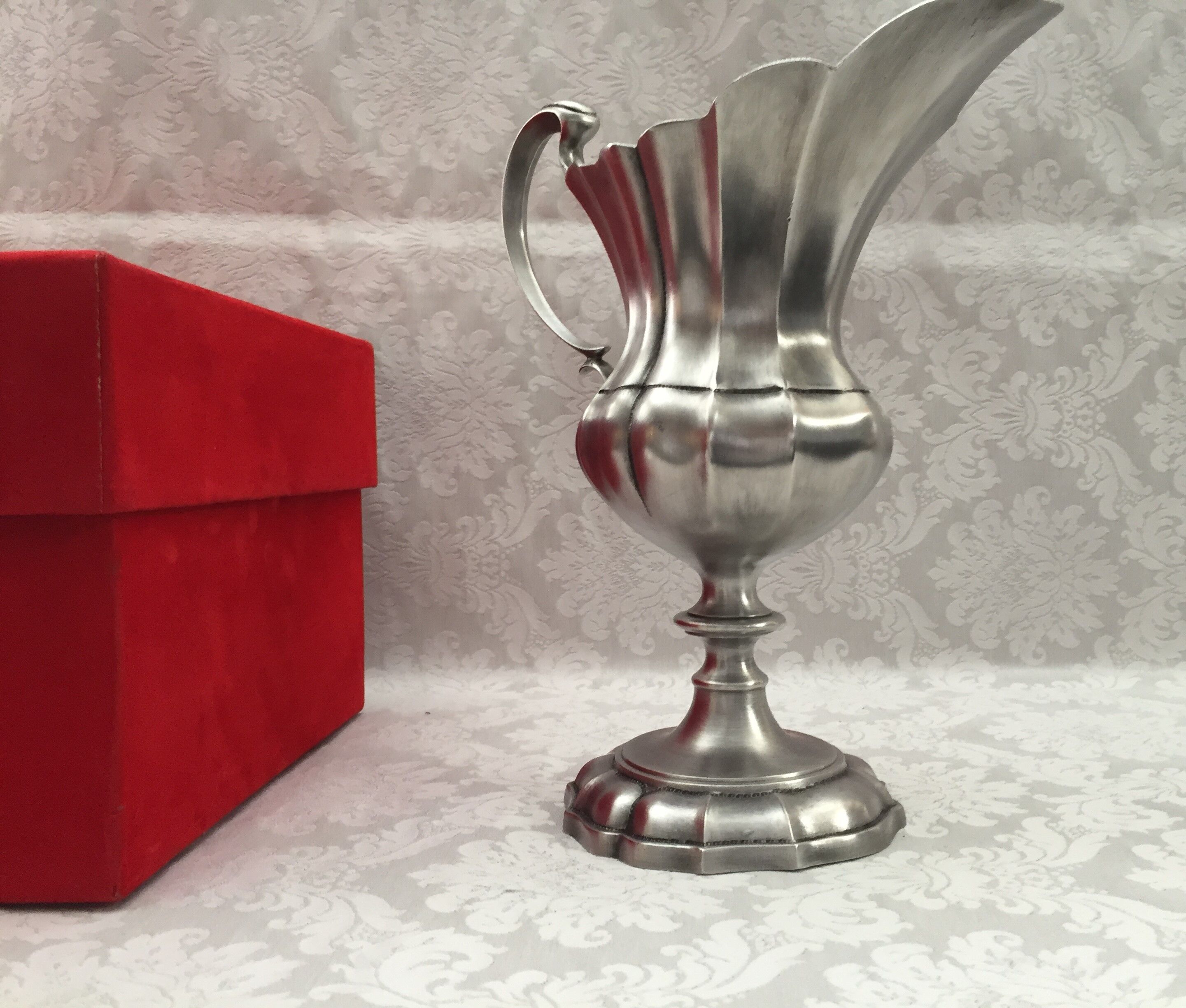 FORMER POURER NEEDLE PICHE PITCHER MADE IN ITALY TIN VERITABLE ART