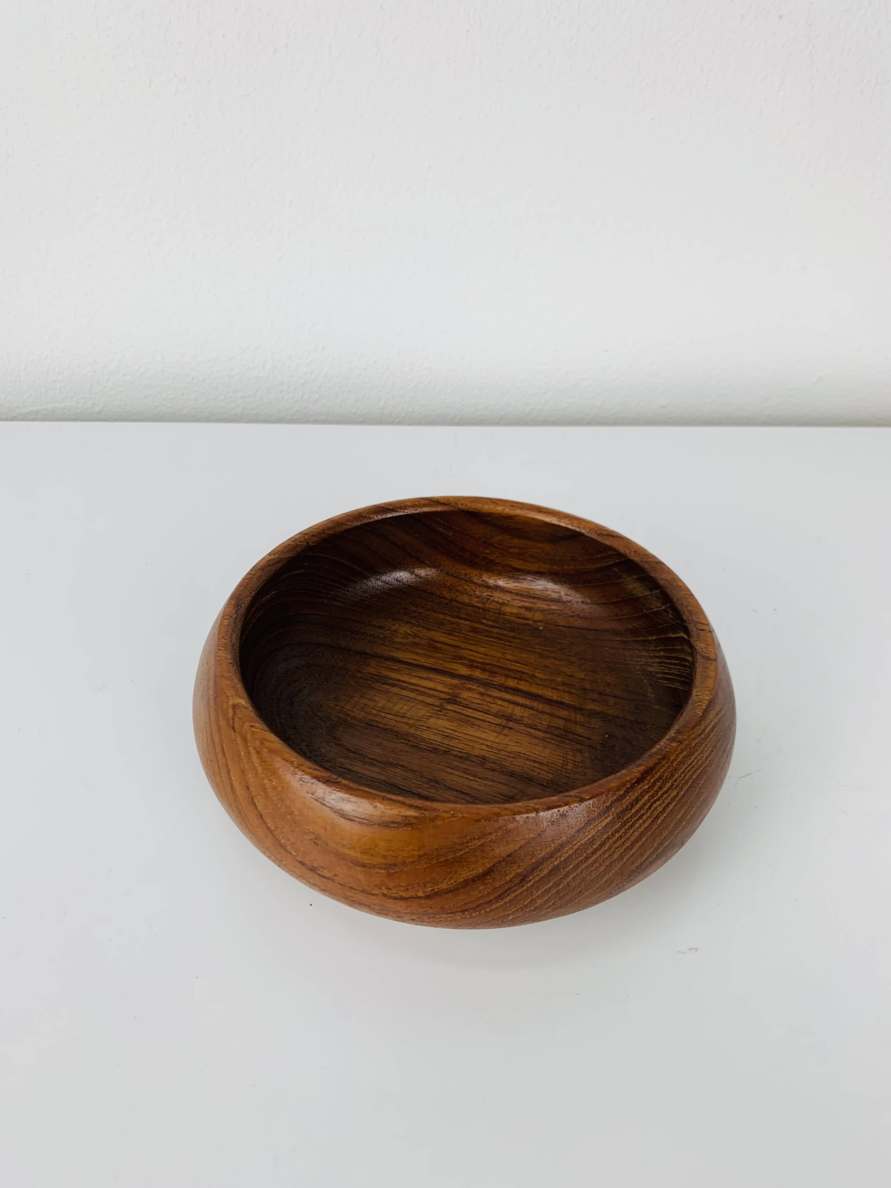Scandinavian teak pocket emptier, 1960s