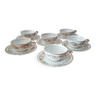 Lot de 6 tasses et sous tasses en porcelaine