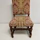 Chaise style Louis XIII en noyer