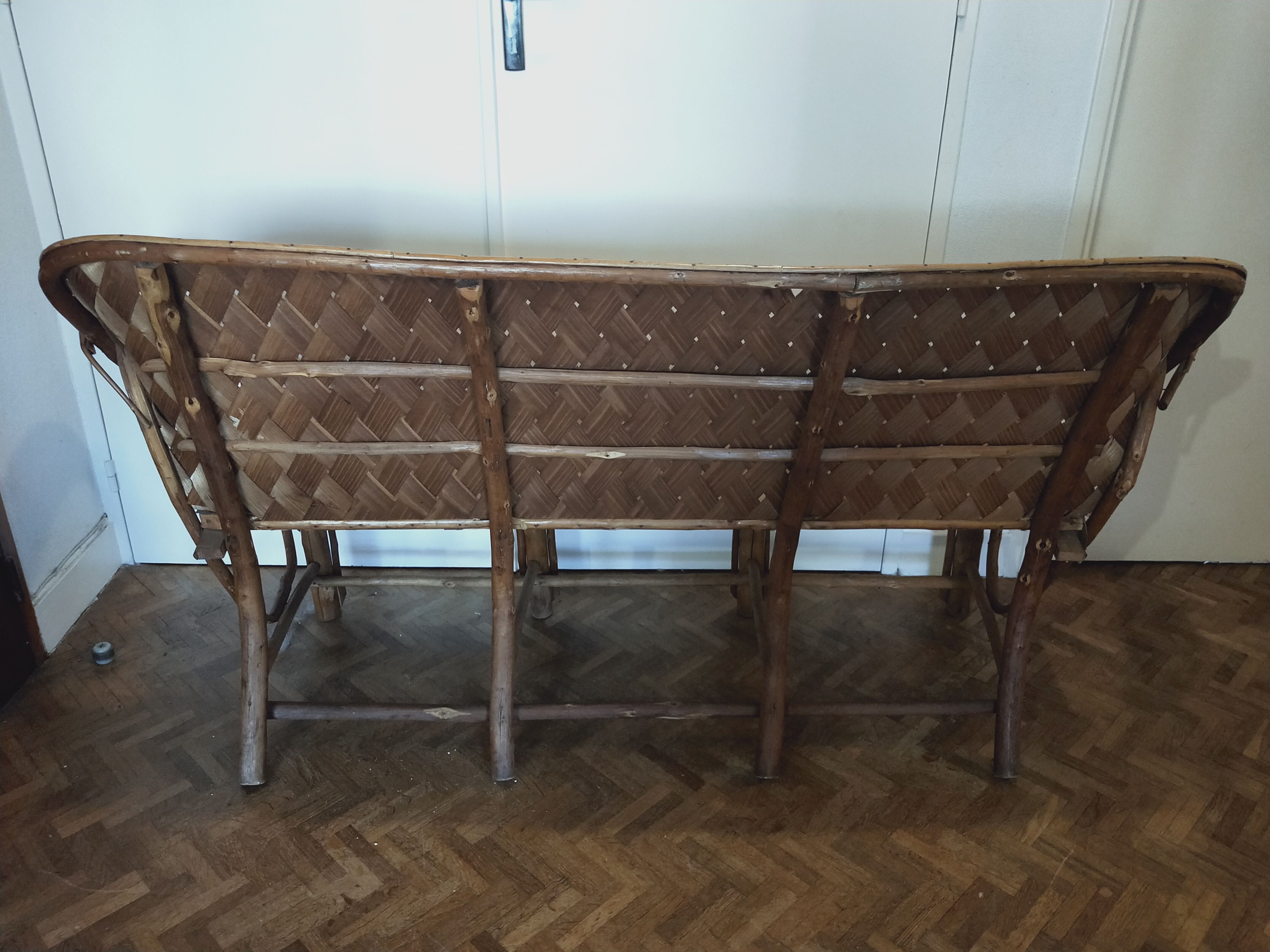 Chestnut striped bench