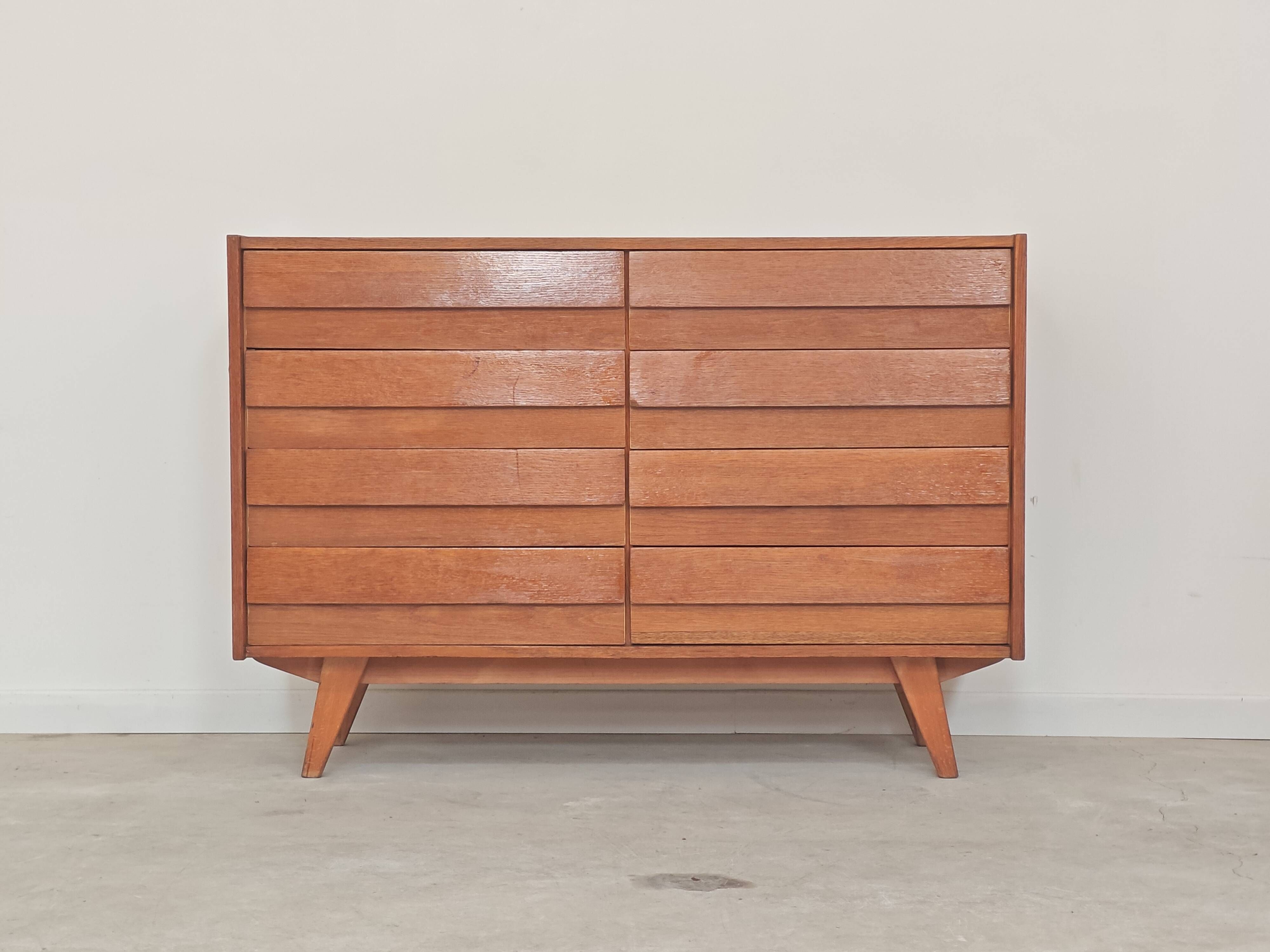 Commode U 453 bois par Jiri Jiroutek pour Interier Praha 1960