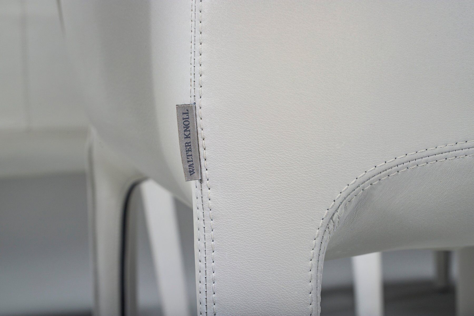 Gio dining chairs in ecru leather by Walter Knoll, Germany, 2000s, set of 8