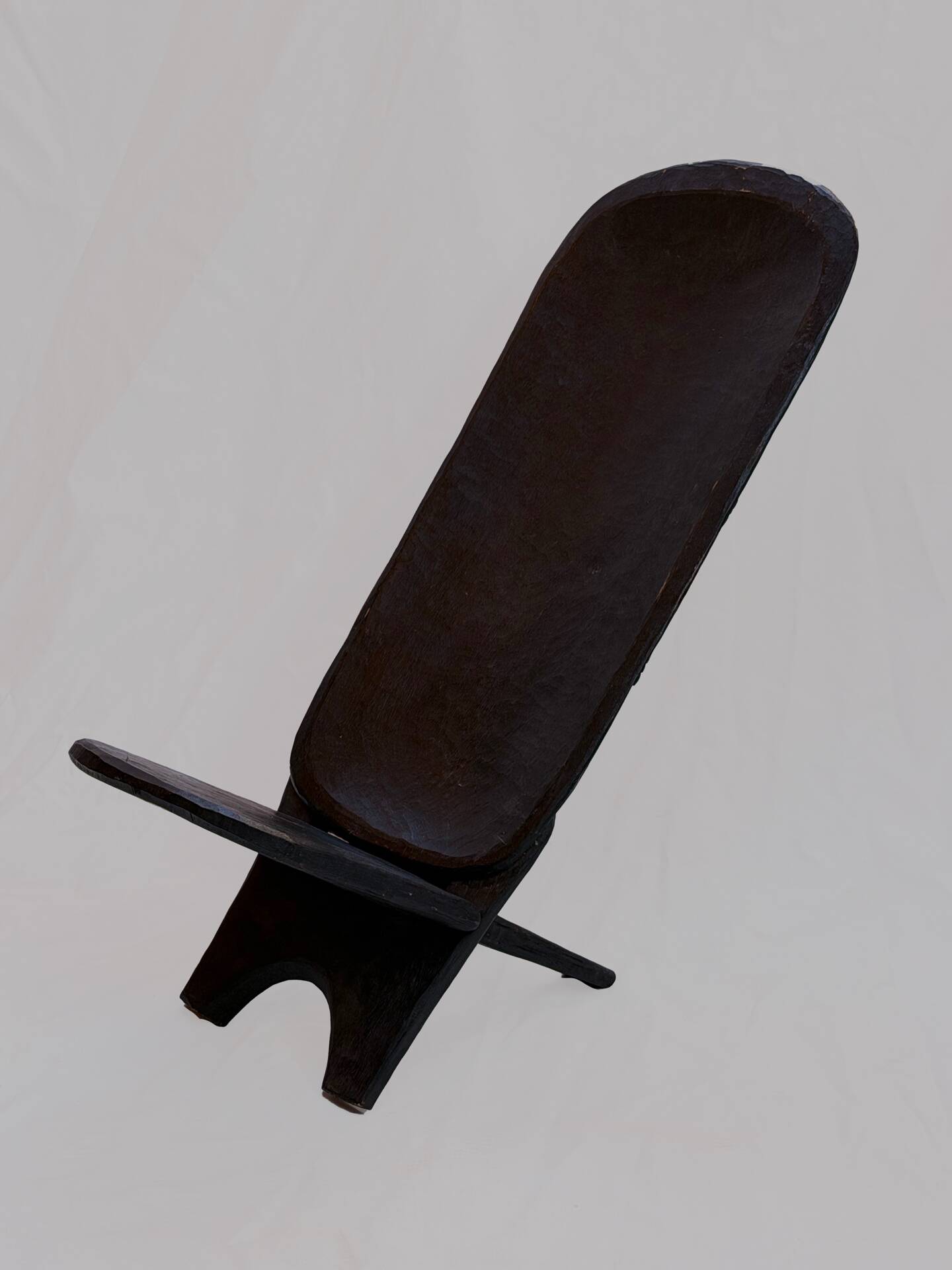 African wooden talking chair – Handmade armchair from Burkina Faso