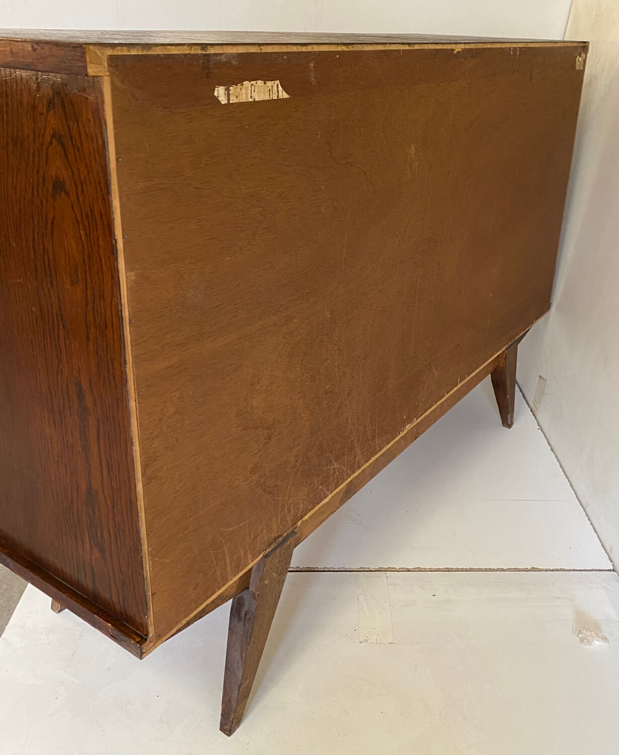 Enfilade vintage pieds compas de 1958