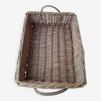 Wicker storage basket