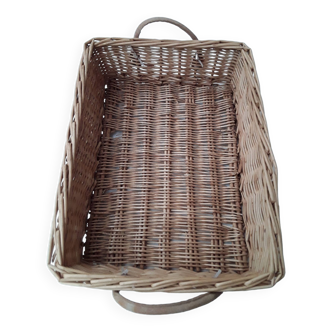 Wicker storage basket