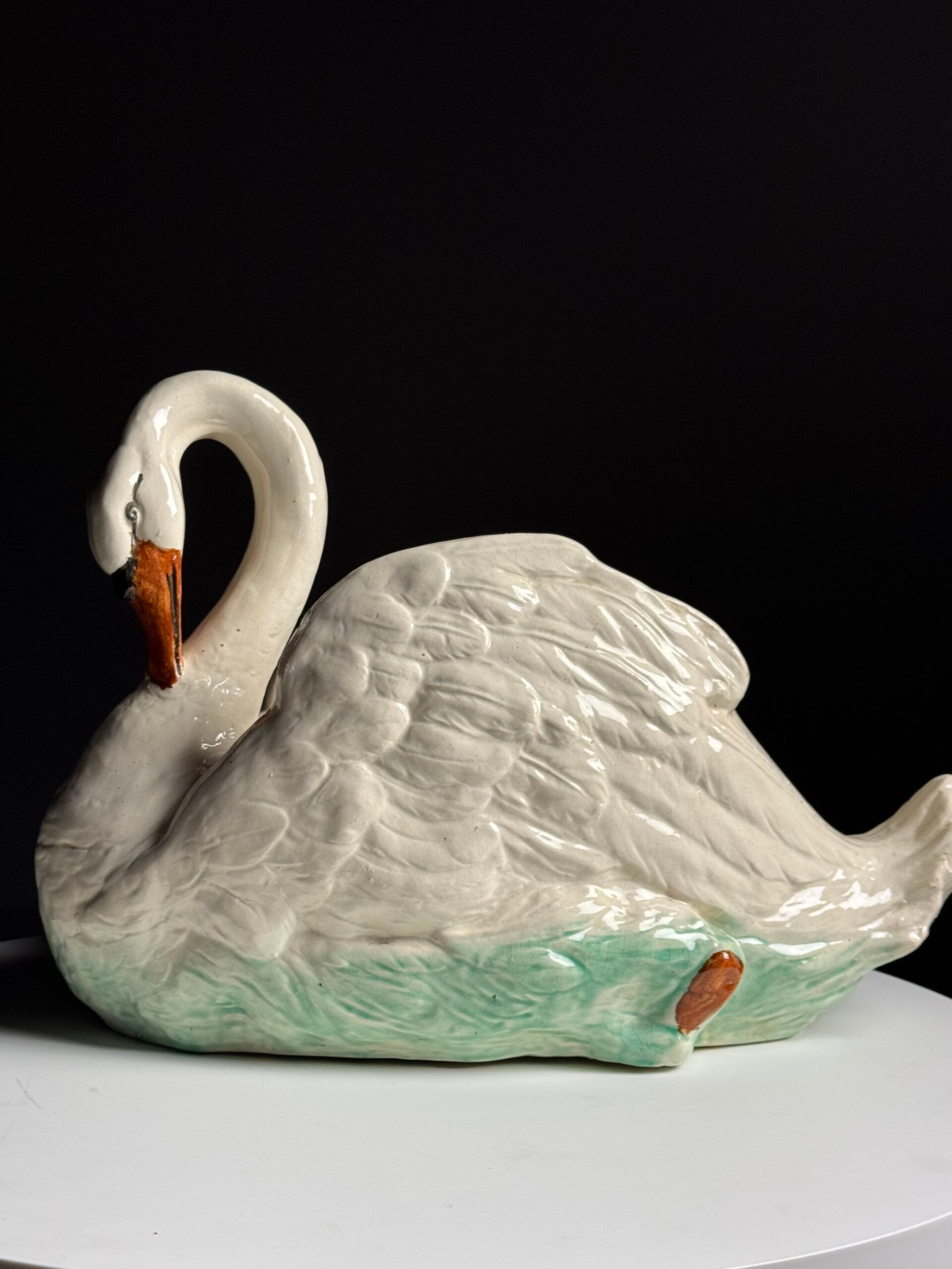 Champagne cooler vase swan vintage