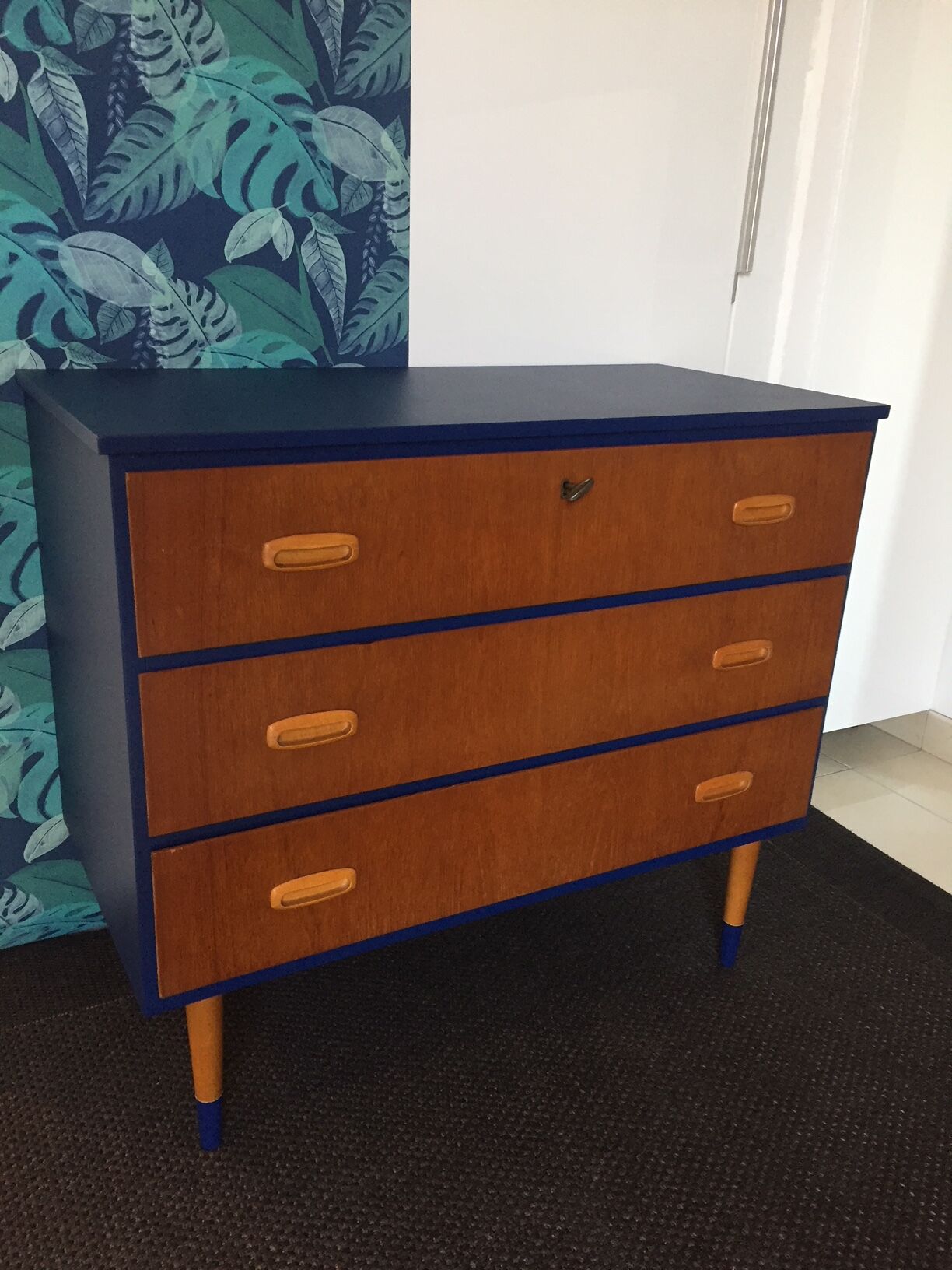 Chest of drawers teak of the 1960s