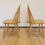 Vintage Windsor Style Dining Chair: Rustic Farmhouse Kitchen