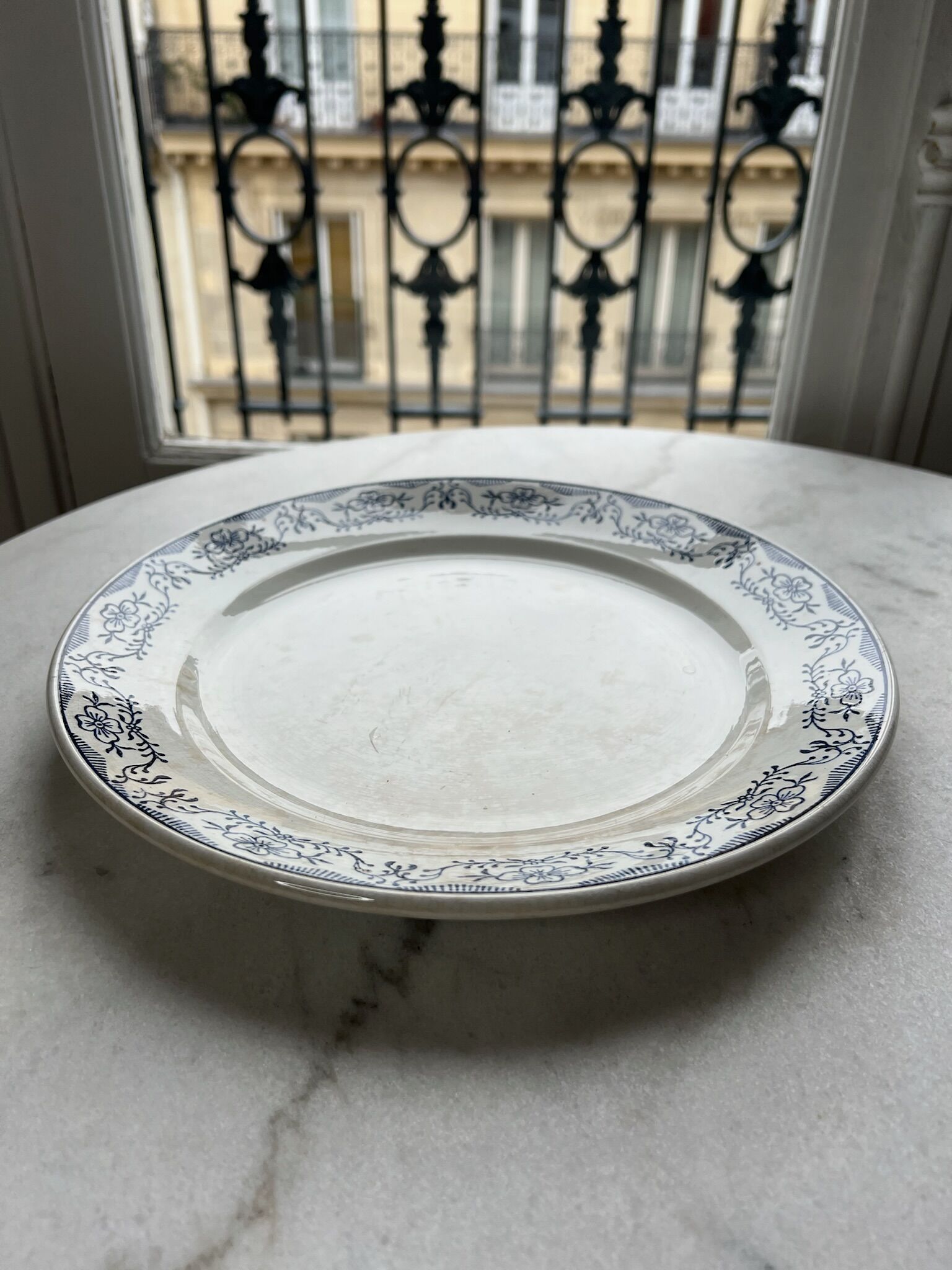 Assiette de présentation Staint Amand