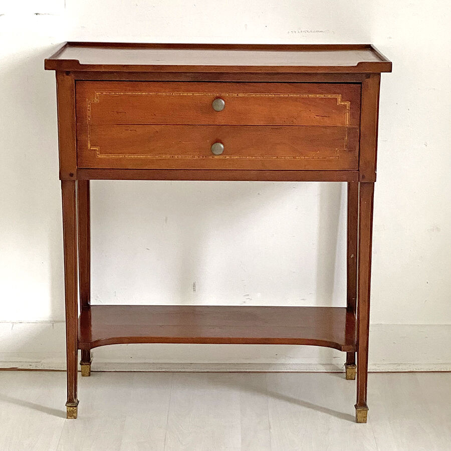 Table d'appoint anglaise début XXème