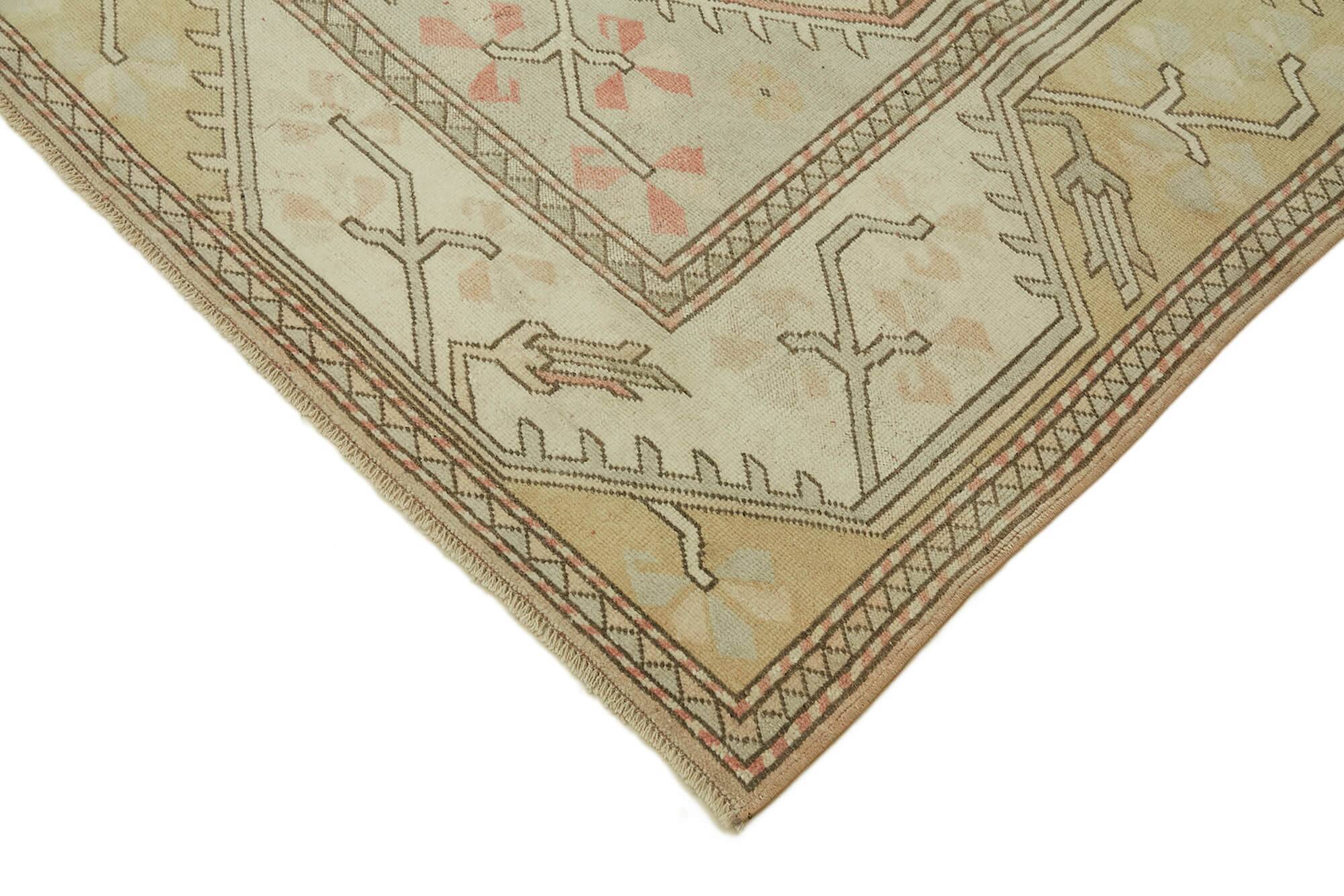 Turkish Vintage Anatolian Rug 191 cm x 289 cm