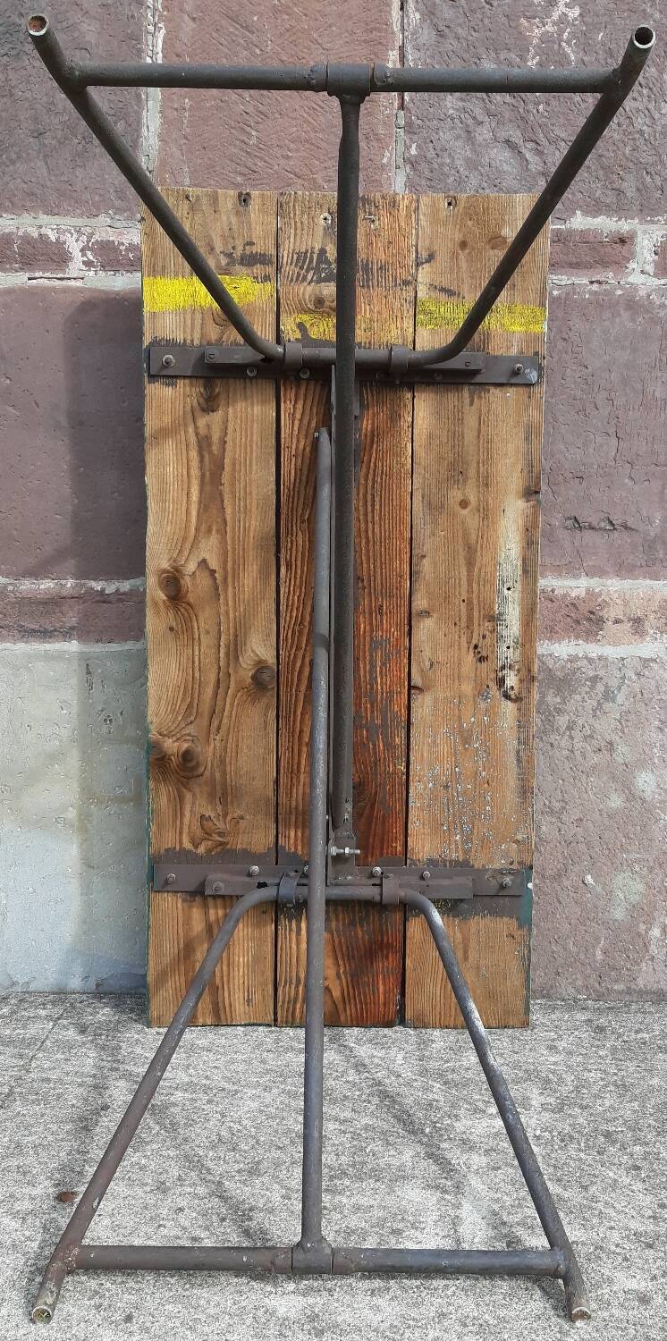 Folding workshop table