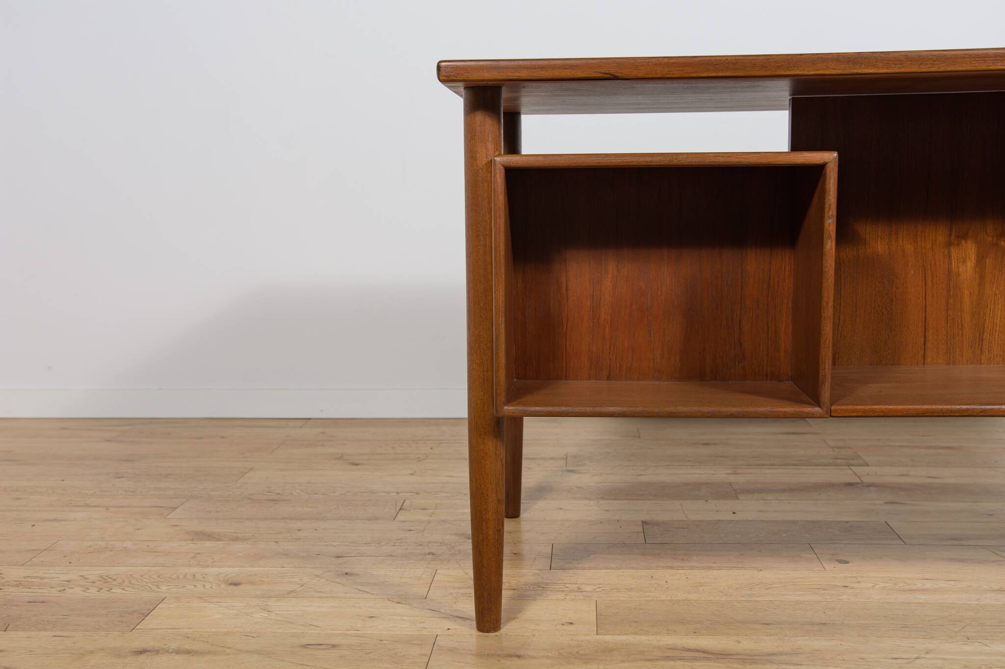 Mid-Century Freestanding Teak Desk by Arne Vodder for Sibast, 1960s