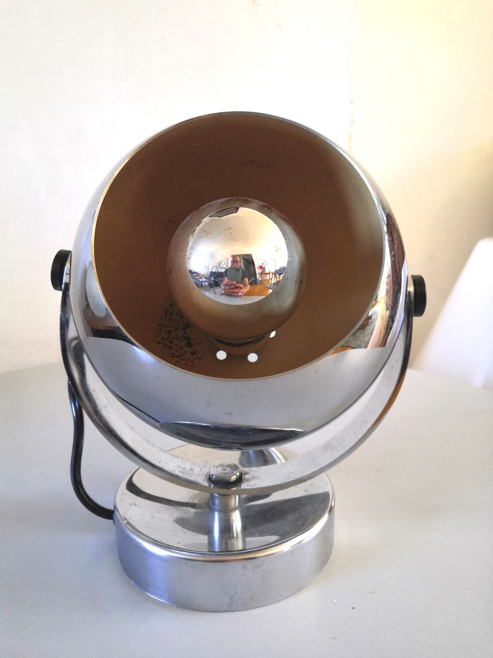 Applique eye ball en inox design années 70