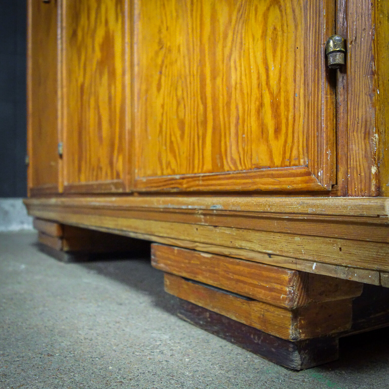 Armoire de cuisine vintage années 1950