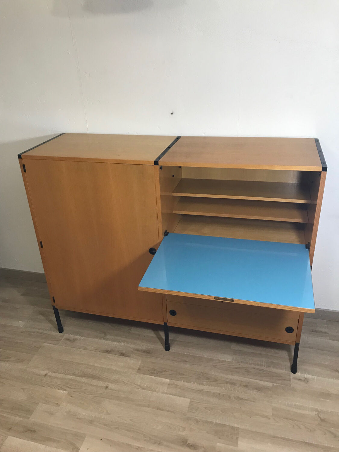 Office secretary A.R.P. Minvielle edition