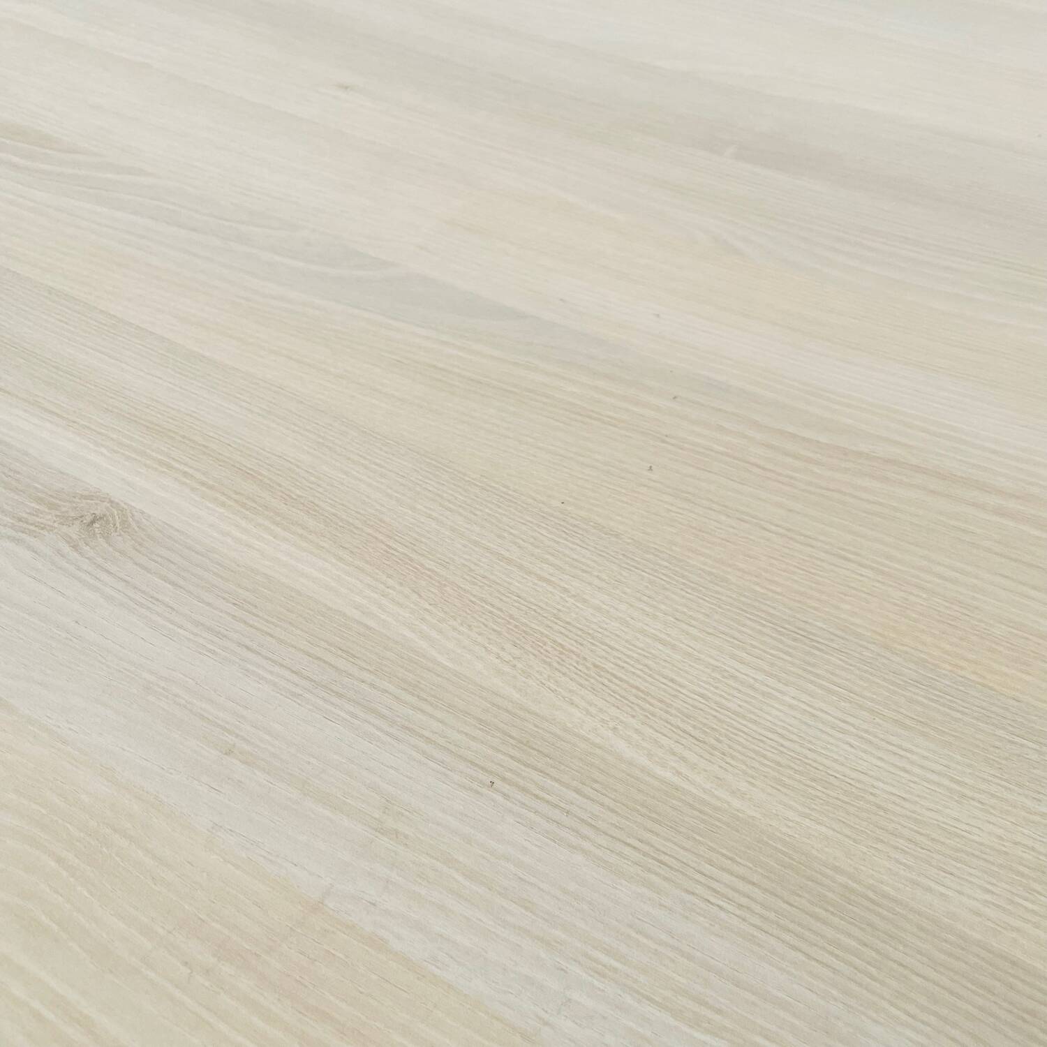 Adjustable tulip foot table