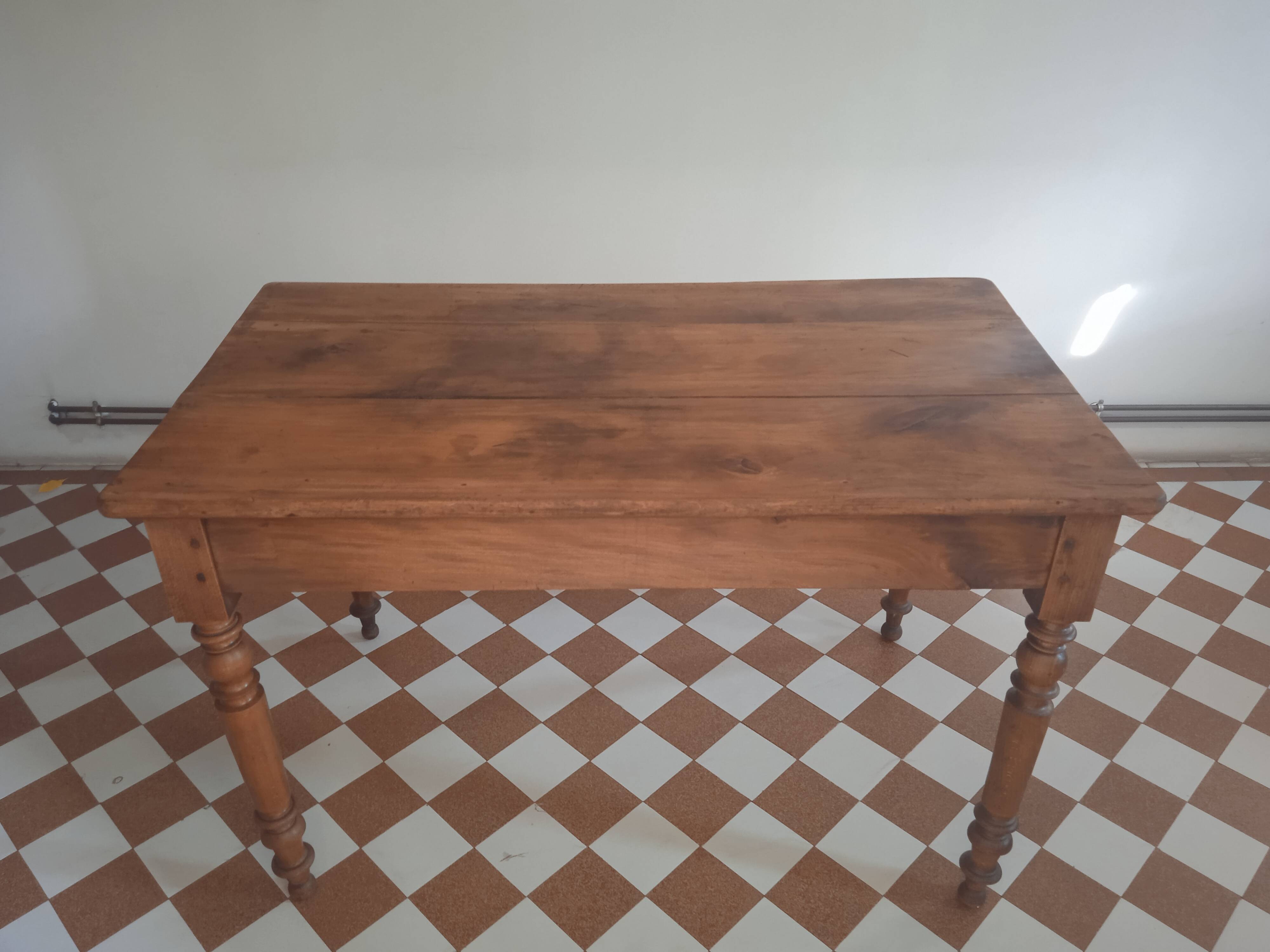 Farmhouse table