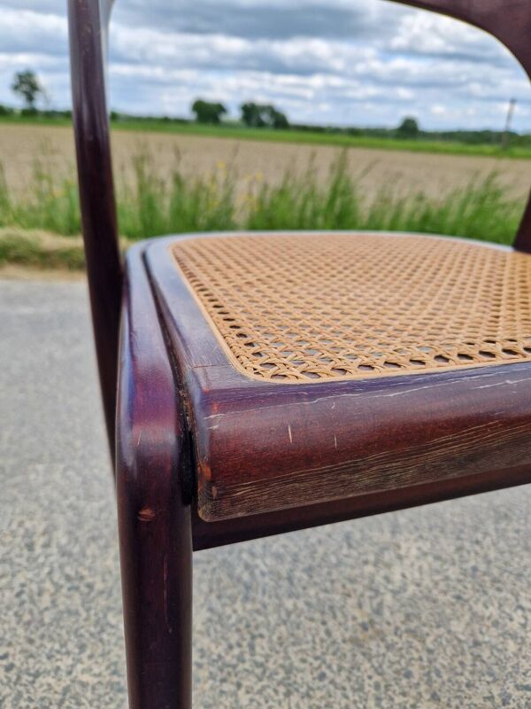 Chaise Baumann gondole en bois et cannage