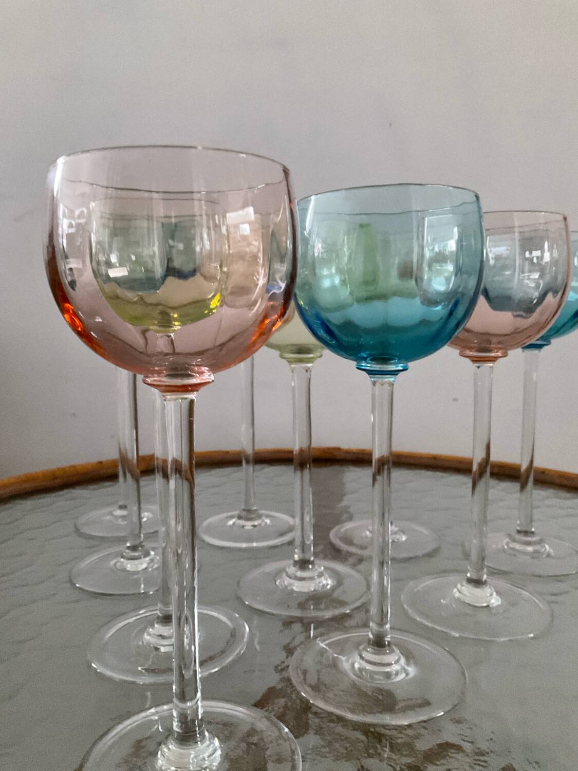 Série de 10 verres à pieds vintage 