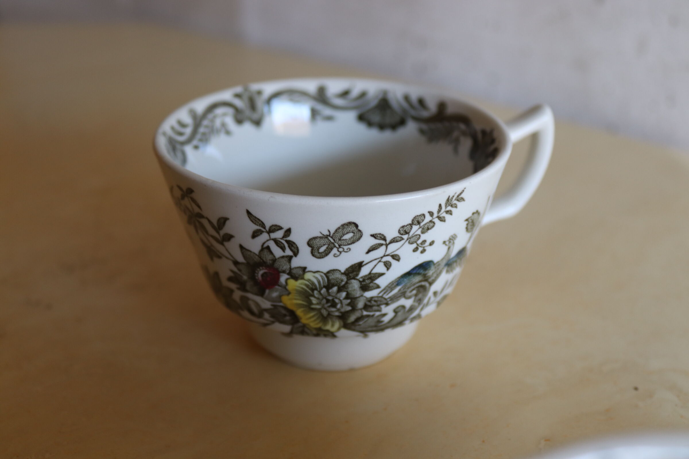 7 coffee cups Ridgway Stafordshire "Windsor"