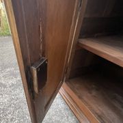 Country-style sideboard in solid oak – 18th century
