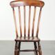 Chaise berçante Windsor en chêne anglais du début du 19e siècle.