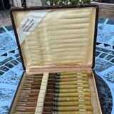 Box of 12 vintage shellfish forks