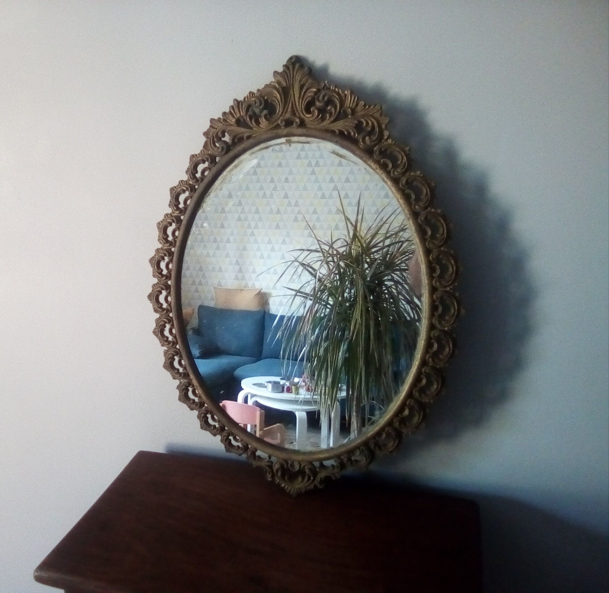 Old oval mirror 41x29 baroque style brass frame