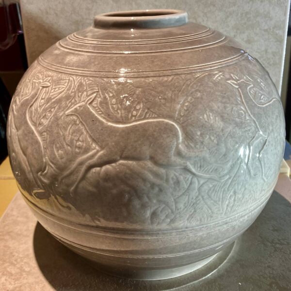 Grand vase art déco en céramique de juliette mazaudois signé au cul