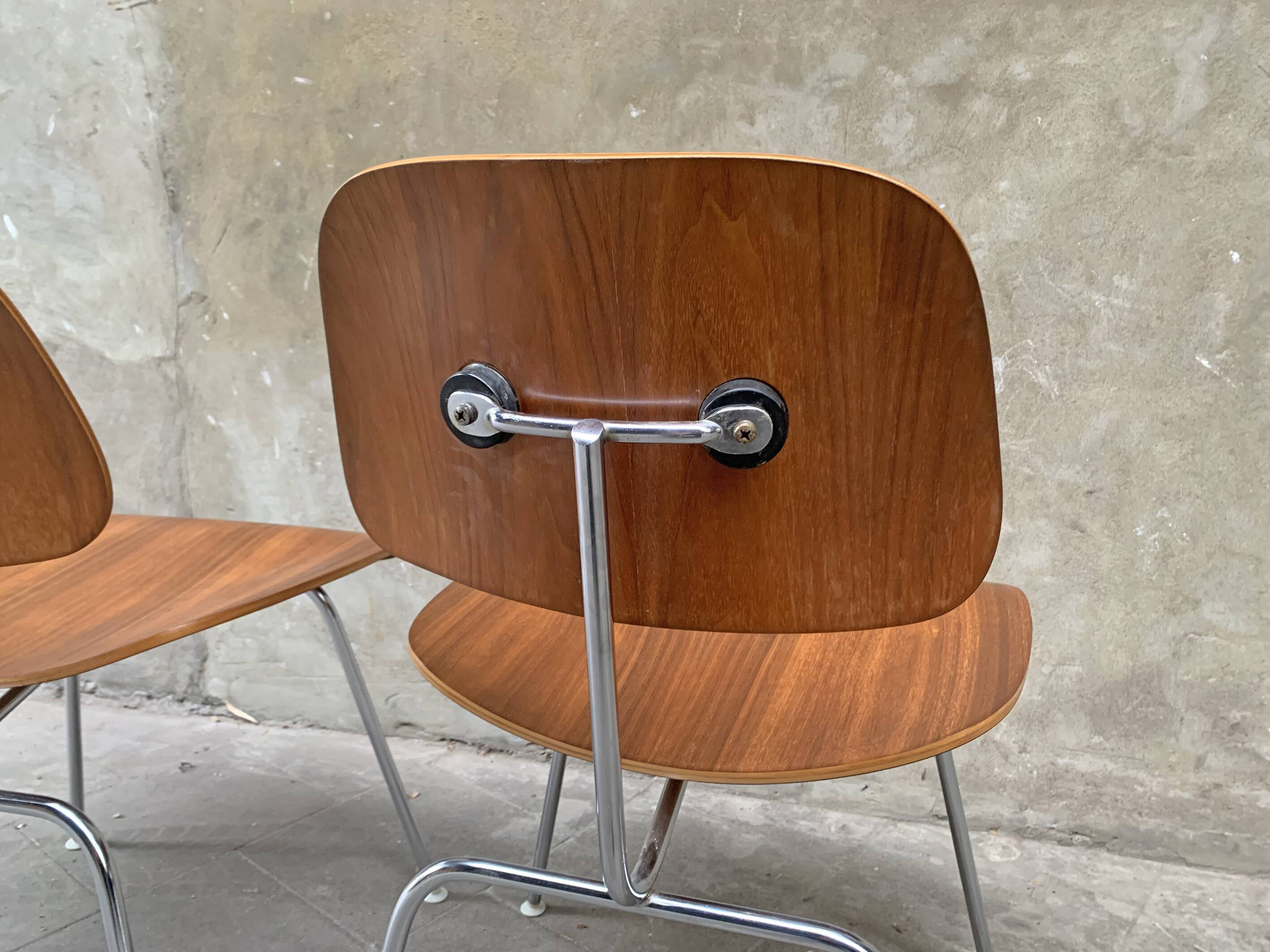 Chaises DCM Noyer Ray & Charles Eames Dining Chair Metal Herman Miller