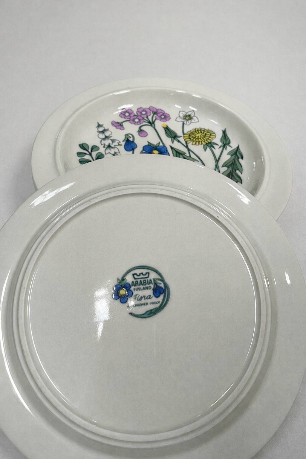 Set of 6 Arabia Finland plates model Flora – Esteri Tomula –
