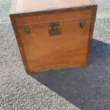Wooden travel trunk covered with moleskine circa 1900