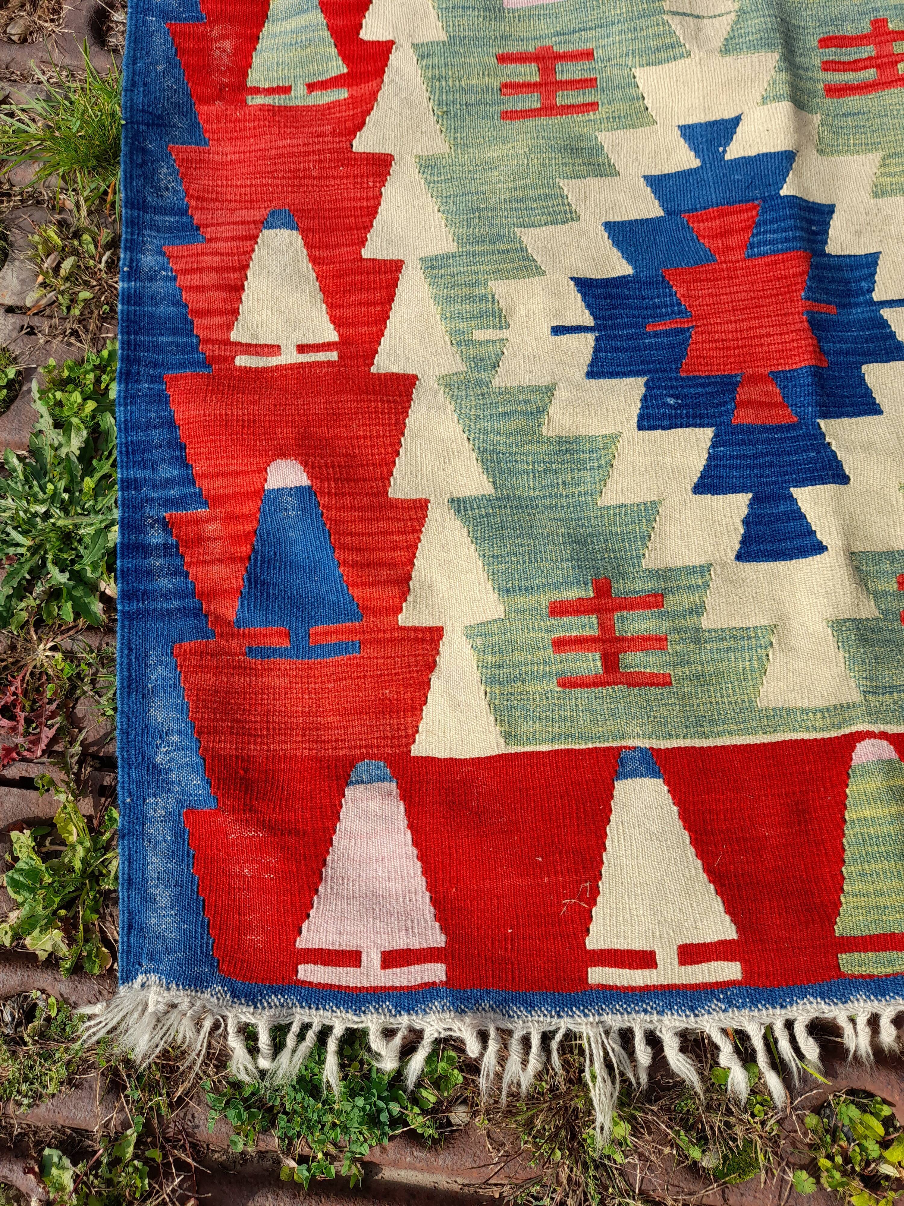 Kilim carpet- 114x168cm