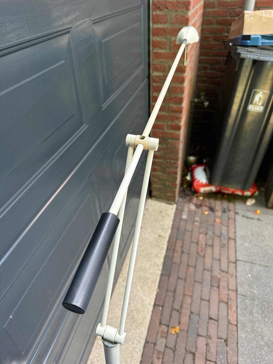 Italian white space age floor light