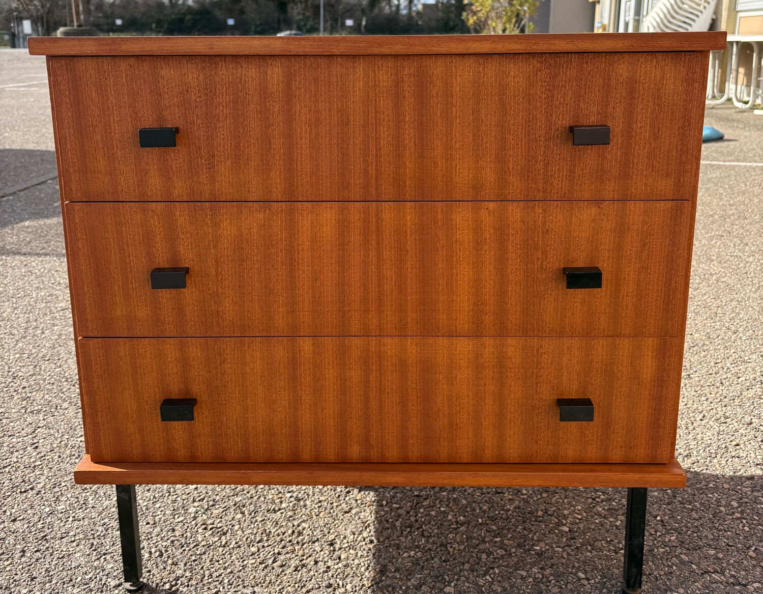 Vintage chest of drawers