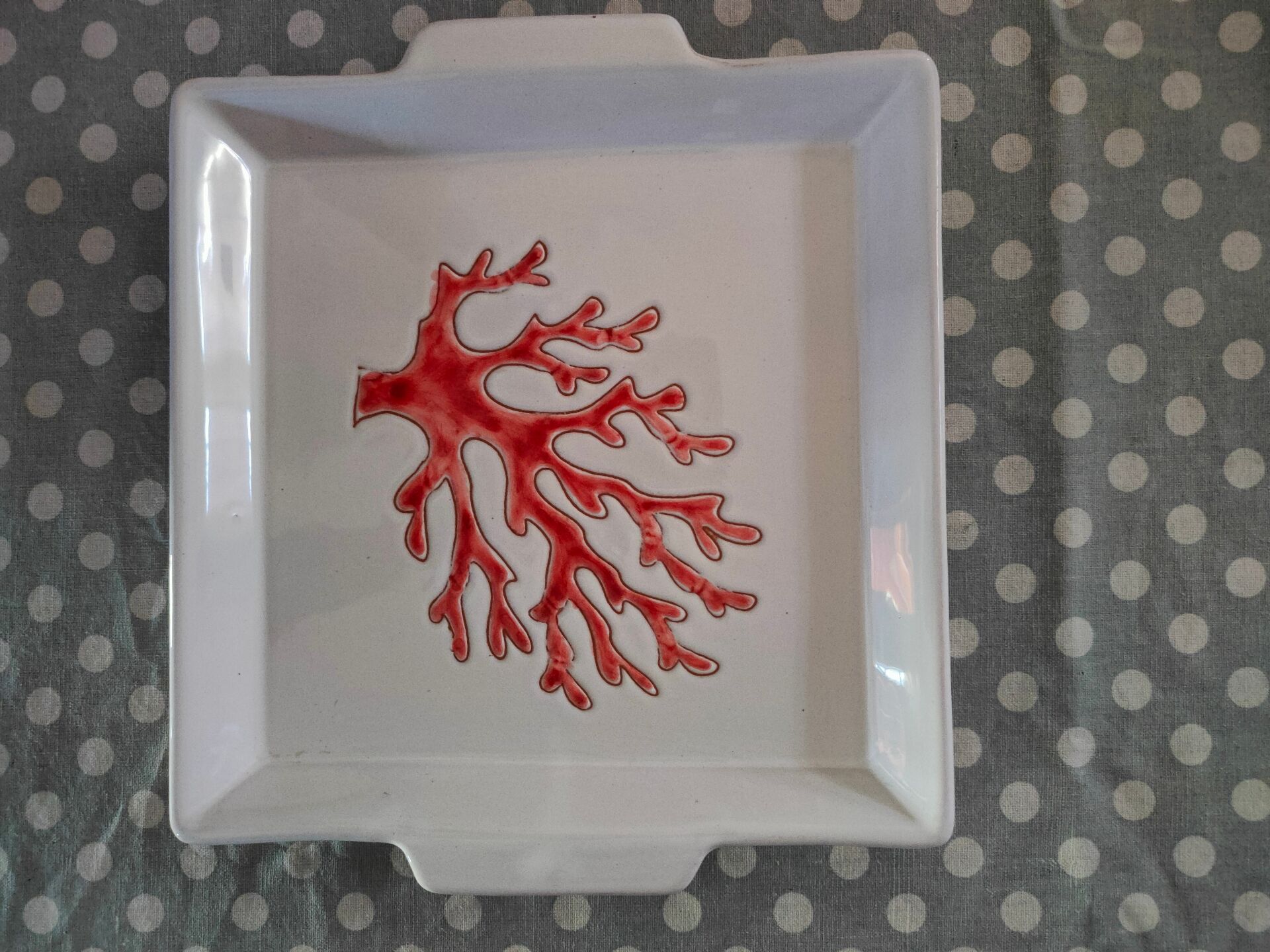 Square serving dish